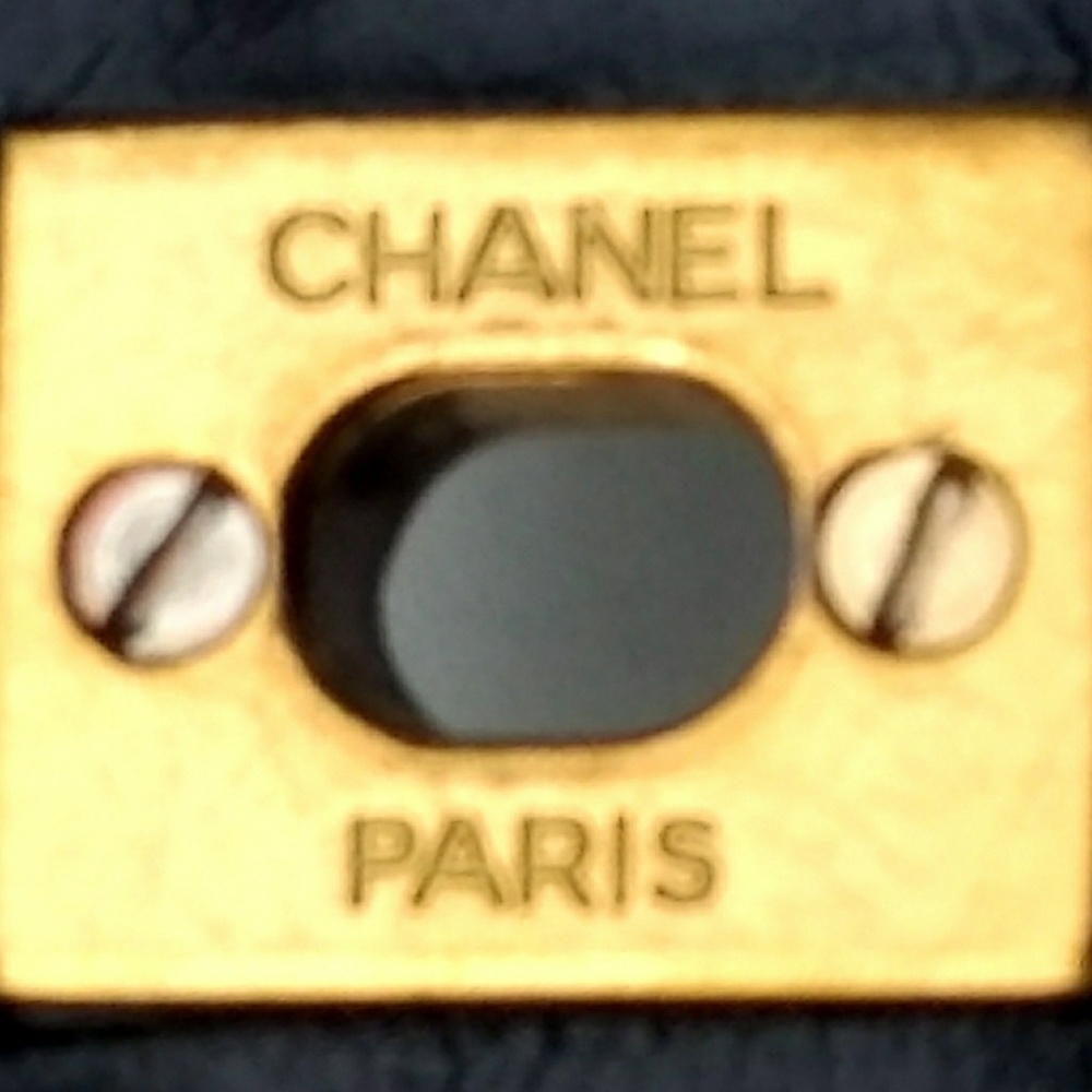 Vintage Designer Chanel Quilted Hidden Pocket Bag - Picture 6 of 8